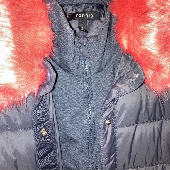 Torrid 2X (18-20) Coat Puffer Jacket Gray Coral Removable Faux Fur Collar Plus - Picture 6 of 10